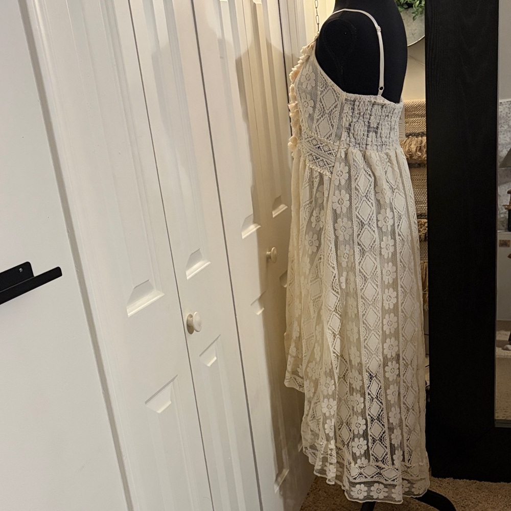 Cupshe Cream Lace High Low Maxi Dress - Picture 3 of 8